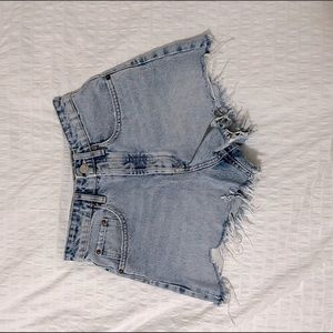 Zara High Rise Frayed Denim Shorts | Summer Find!!